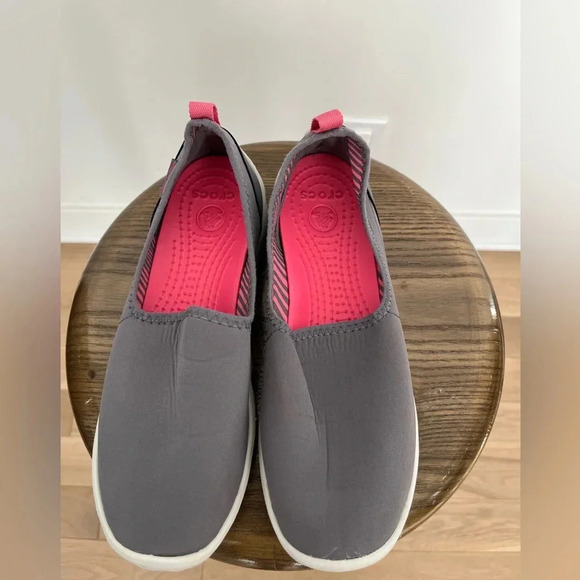 Crocs Busy Day Skimmer size 12-13 kids - Picture 3 of 7